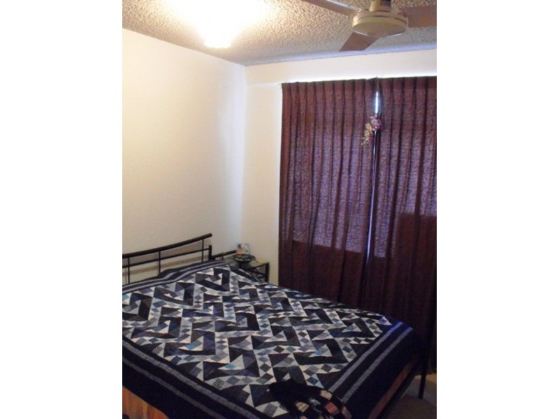 2/23a Cleveland Terrace, North Ward QLD 4810