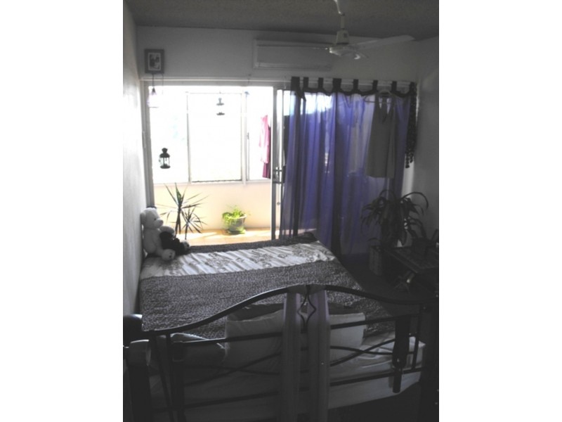 2/23a Cleveland Terrace, North Ward QLD 4810