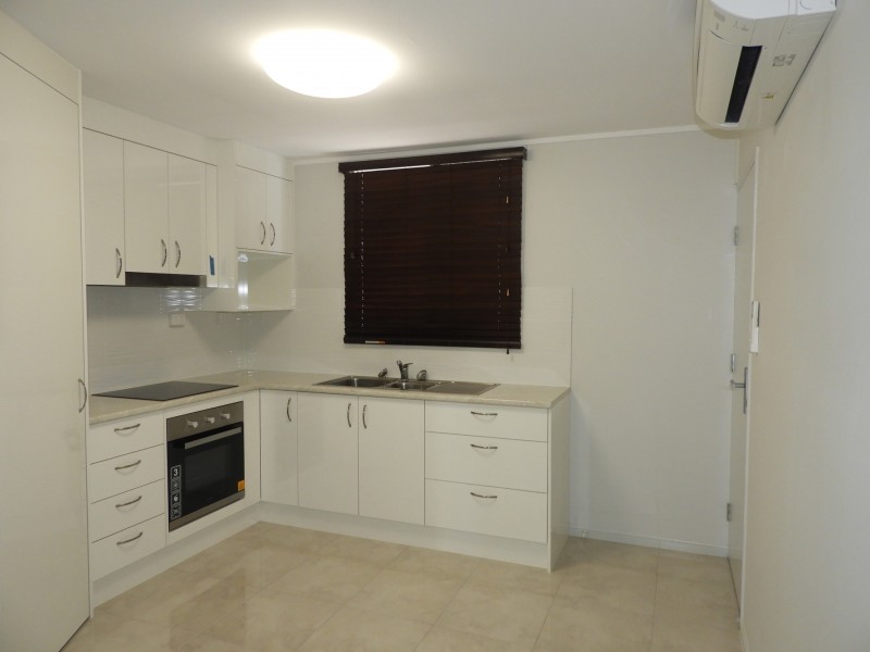 2/2 Wandella Crescent, Cranbrook QLD 4814