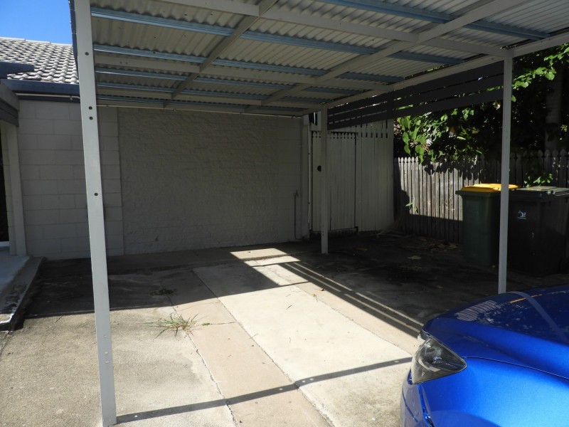 2/2 Wandella Crescent, Cranbrook QLD 4814