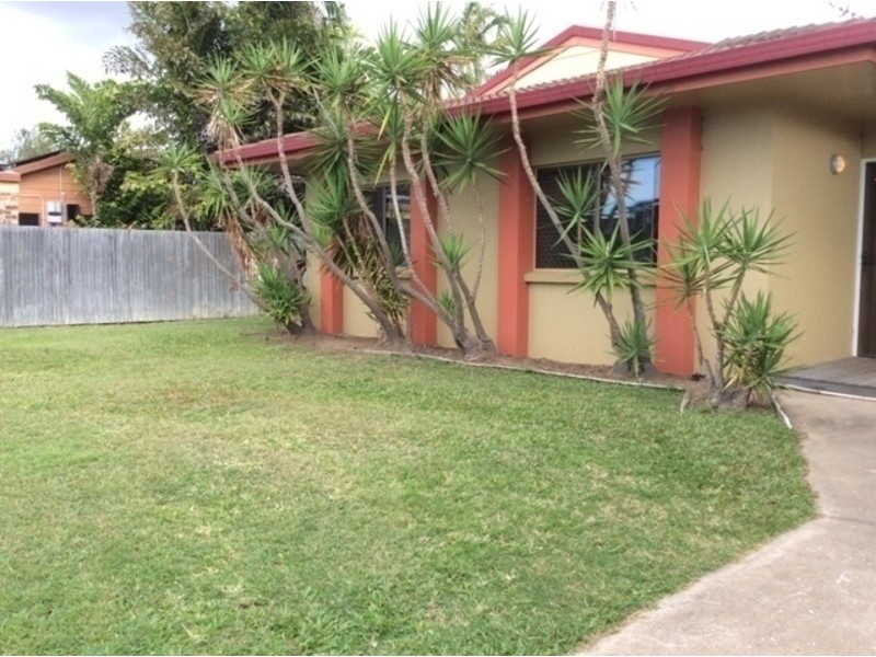 18 Emerald Street, Kirwan QLD 4817