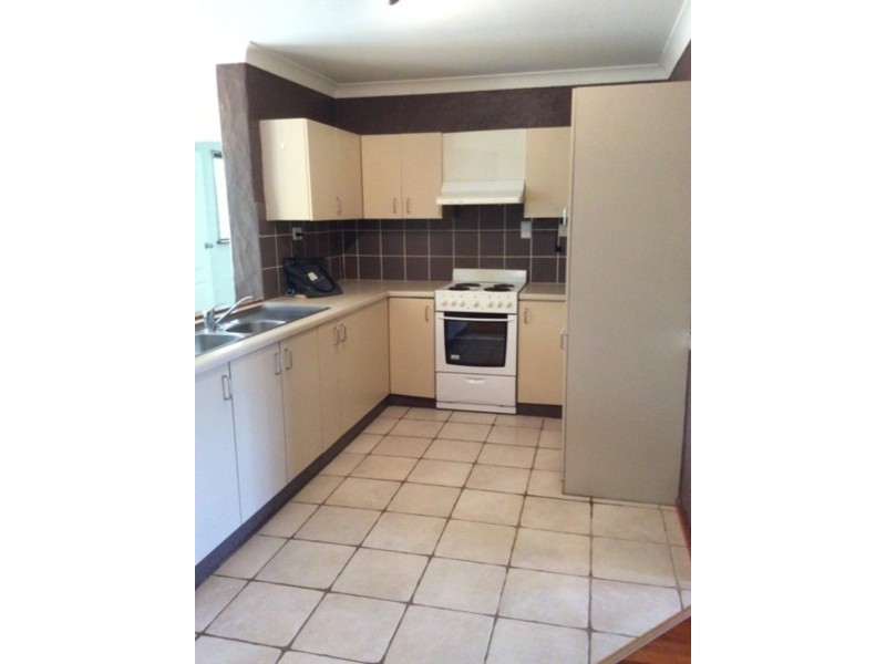 18 Emerald Street, Kirwan QLD 4817