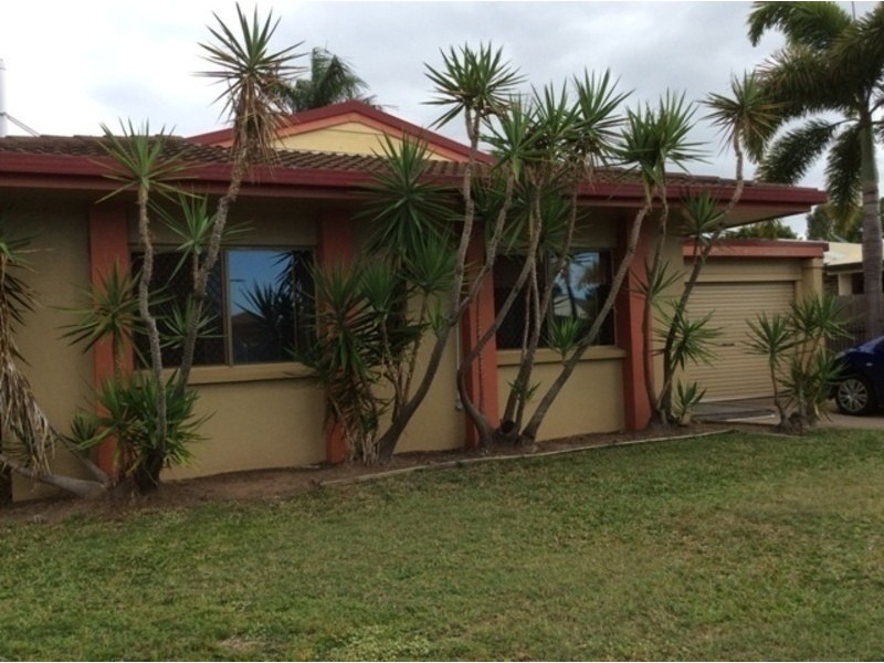 18 Emerald Street, Kirwan QLD 4817