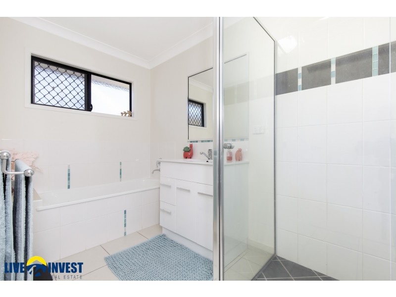 18 Stockton Elbow, Mount Louisa QLD 4814