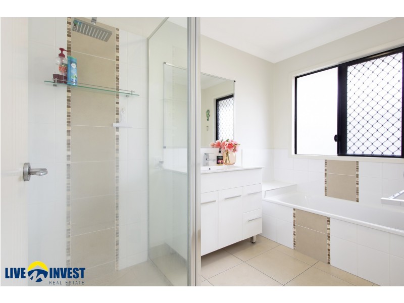 9 Bilbao Place, Bushland Beach QLD 4818