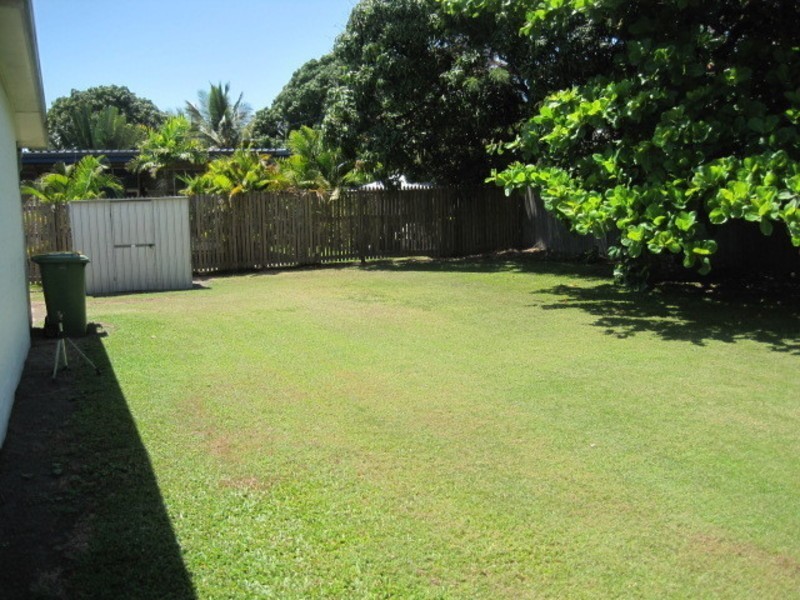 2/32 Primrose Street, Belgian Gardens QLD 4810