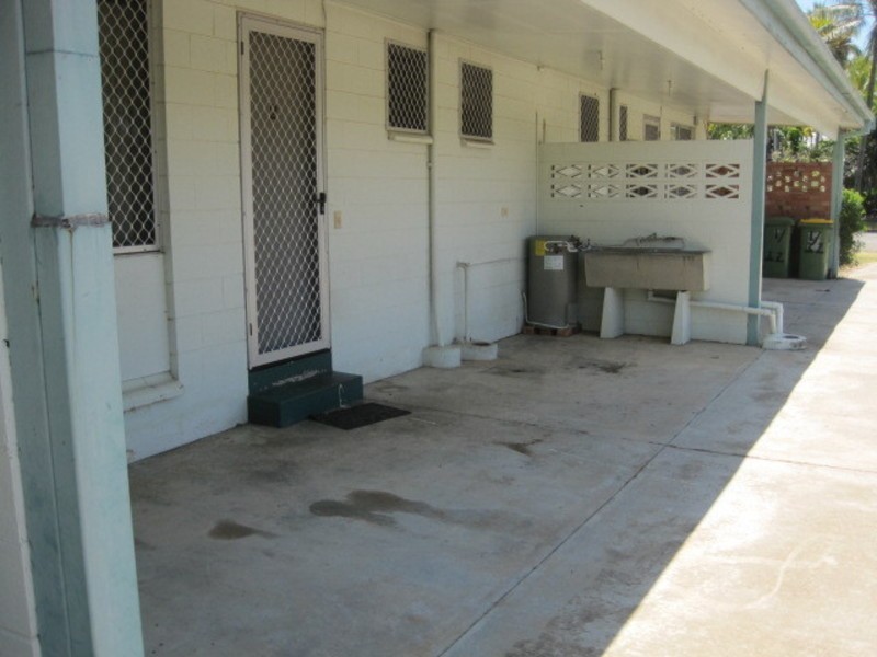 2/32 Primrose Street, Belgian Gardens QLD 4810