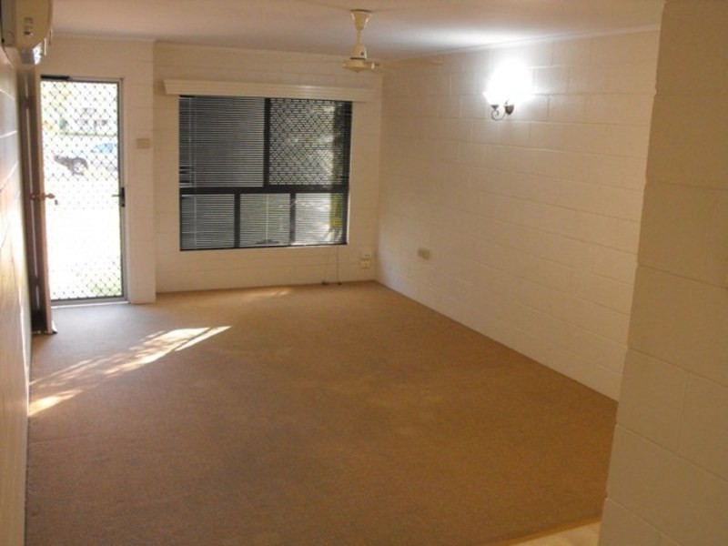 2/18 Burnett Crescent, Wulguru QLD 4811
