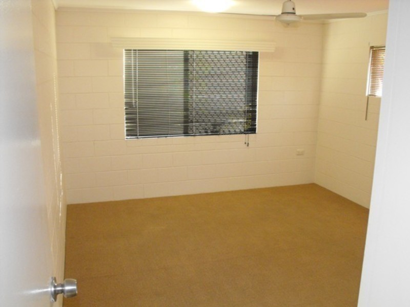 2/18 Burnett Crescent, Wulguru QLD 4811