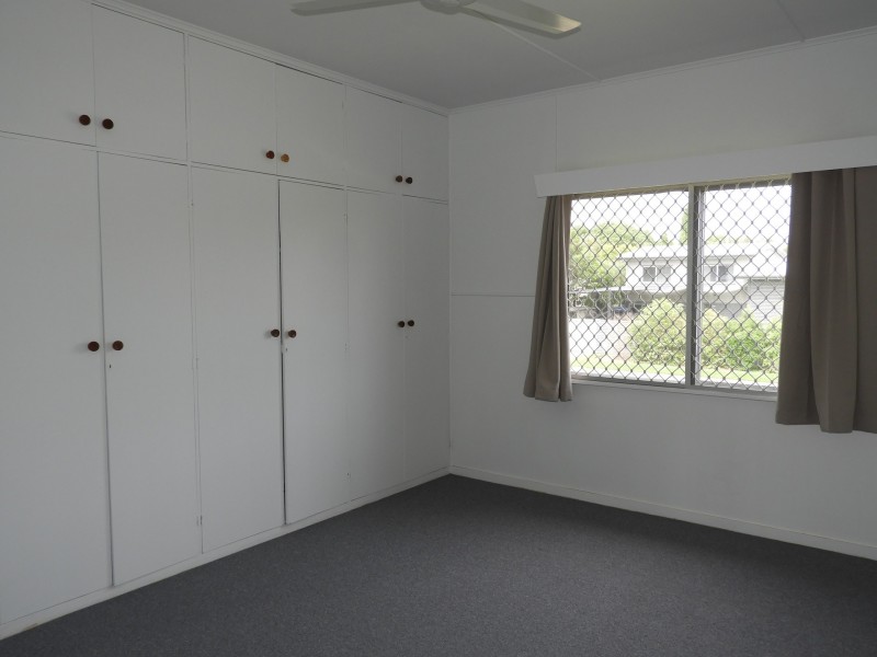 6 Illoura Street, Cranbrook QLD 4814