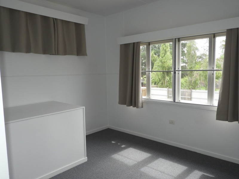 6 Illoura Street, Cranbrook QLD 4814