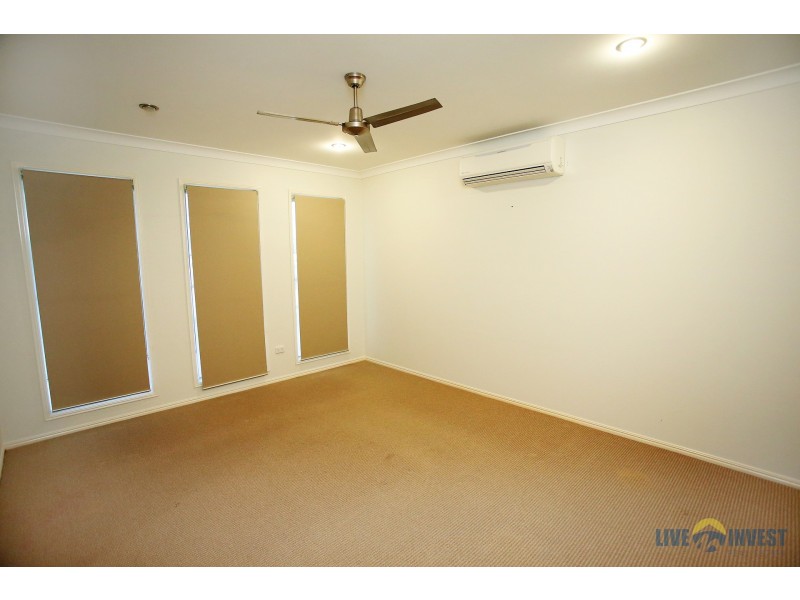 17 Hillock Crescent, Bushland Beach QLD 4818