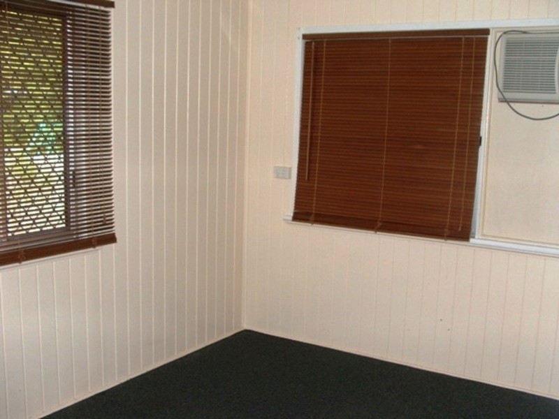 16 Downs Street, Gulliver QLD 4812