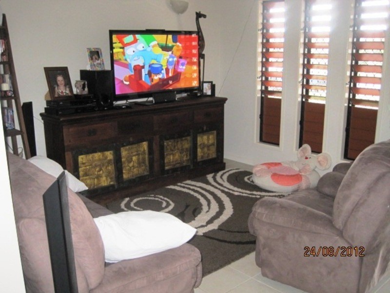 8 Romboli Court, Burdell QLD 4818