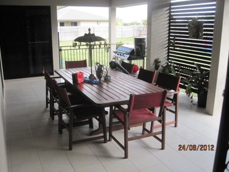 8 Romboli Court, Burdell QLD 4818