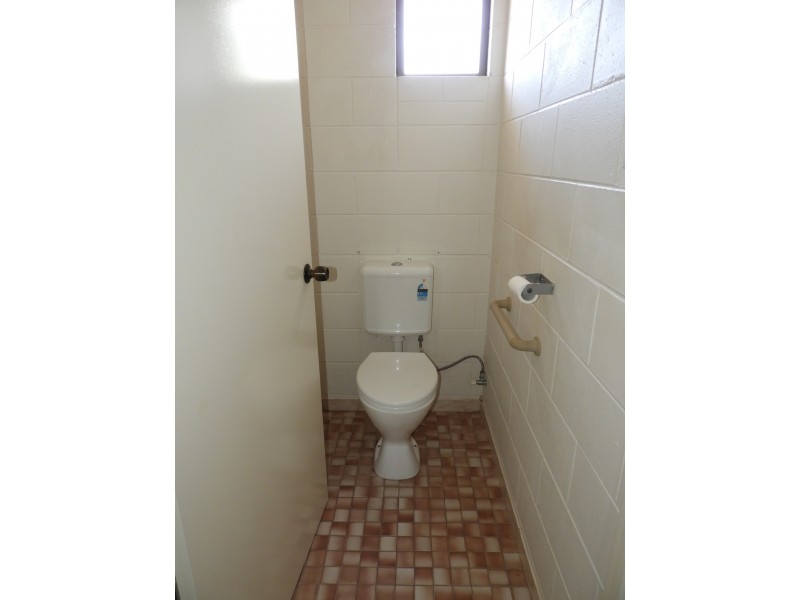 2/2 Saltbush Boulevard, Rasmussen QLD 4815