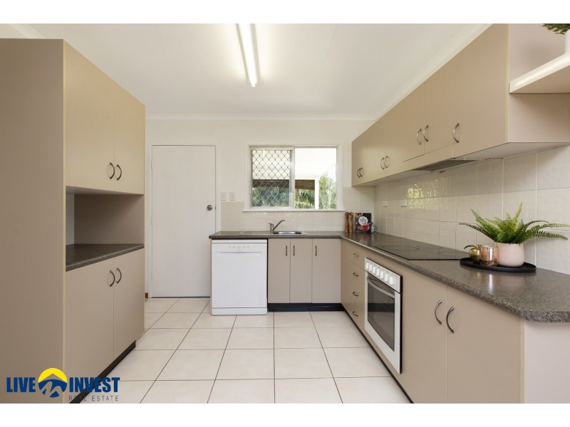 13 Alleena Street, Cranbrook QLD 4814