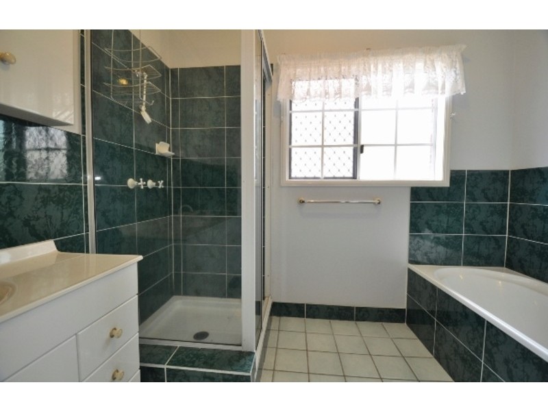 6 Mathiesen Street, Cranbrook QLD 4814