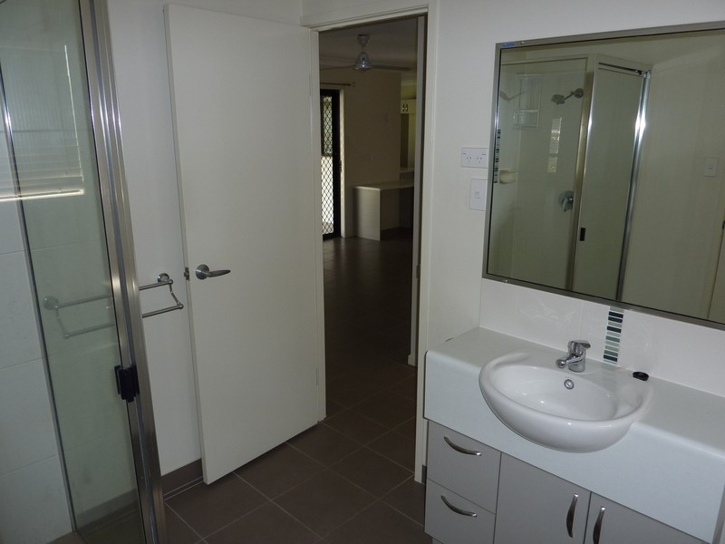 11 Ulysses Drive, Mount Louisa QLD 4814