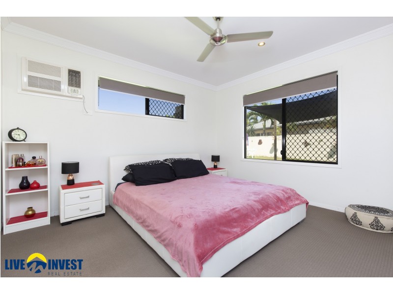 4 Bilbao Place, Bushland Beach QLD 4818