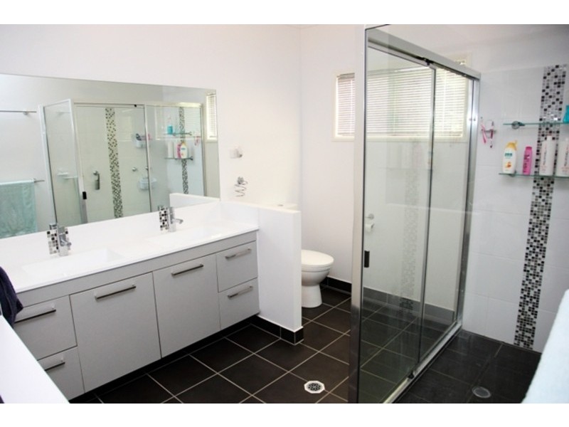 3 Redgum Court, Mount Louisa QLD 4814