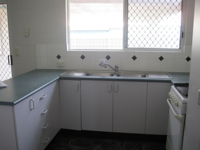 31 Barnett Street, Mount Louisa QLD 4814