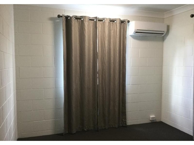 2/4 Barrallier Place, Cranbrook QLD 4814