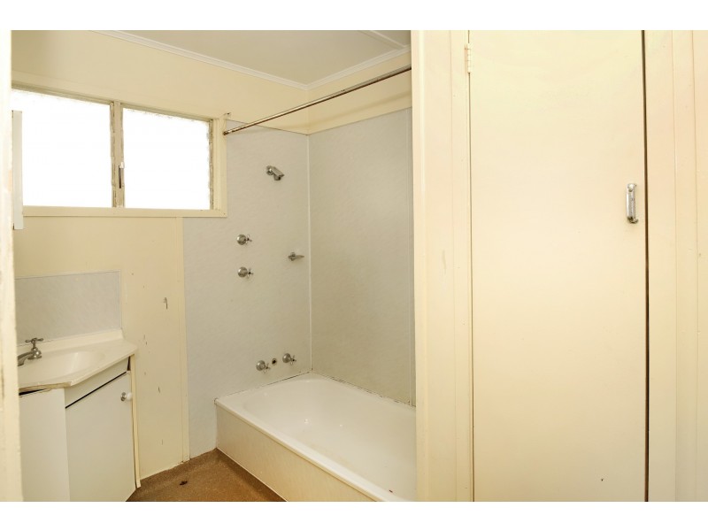 26 Hivers Street, Vincent QLD 4814