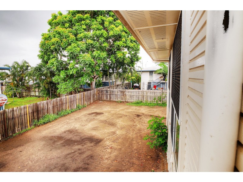 26 Hivers Street, Vincent QLD 4814