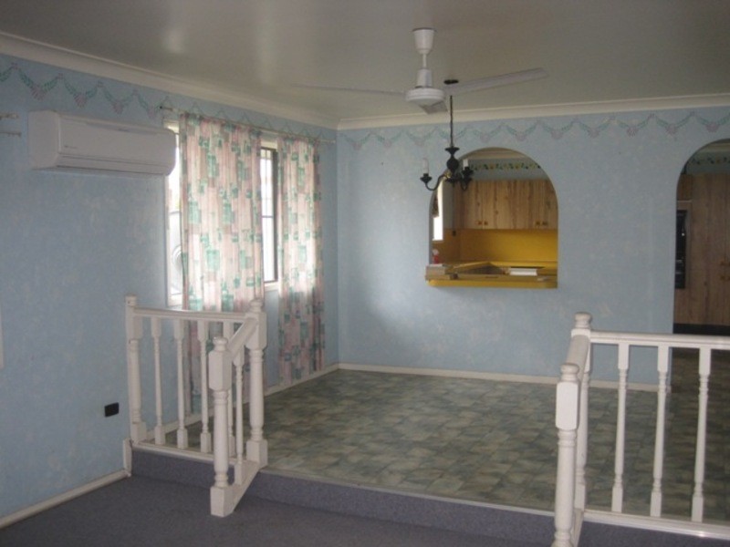 8 Mathieson Street, Cranbrook QLD 4814