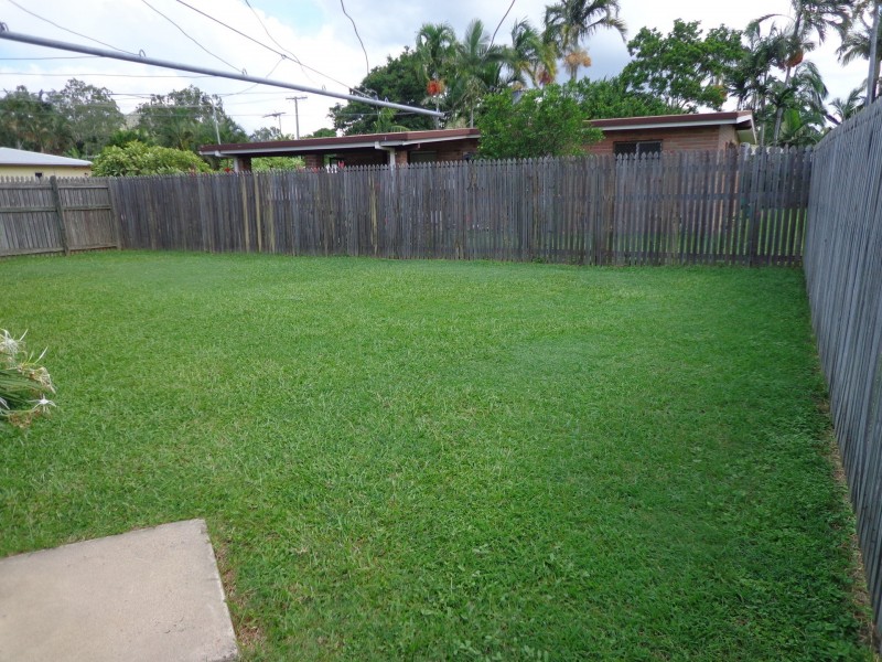 1 Shirleen Crescent, Condon QLD 4815