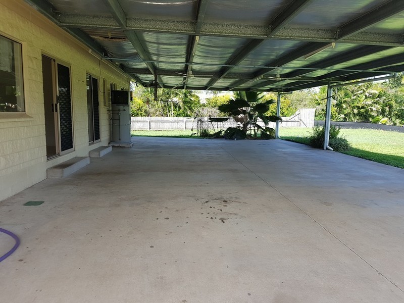 20 Toolakea Beach Road, Toolakea QLD 4818