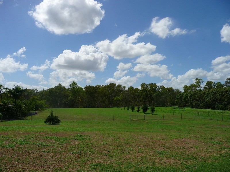 20 Toolakea Beach Road, Toolakea QLD 4818