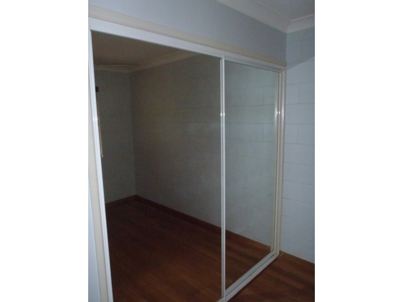 Unit 2 /56  Armstrong Street, Hermit Park QLD 4812