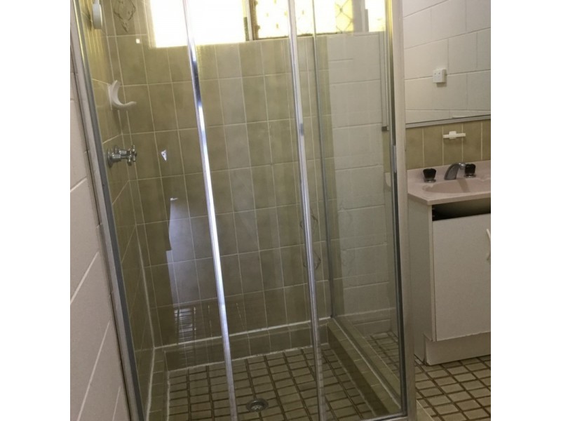 31 President Street, Kirwan QLD 4817