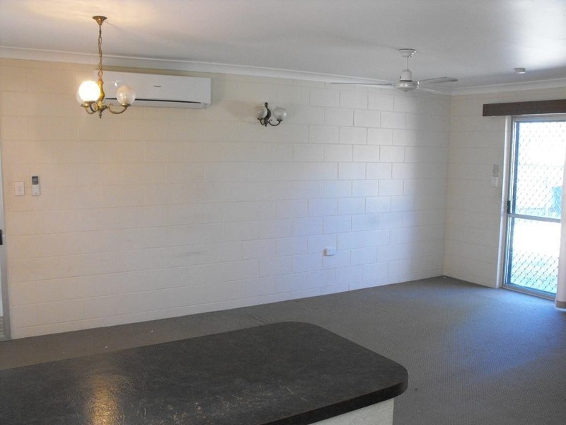 31 President Street, Kirwan QLD 4817