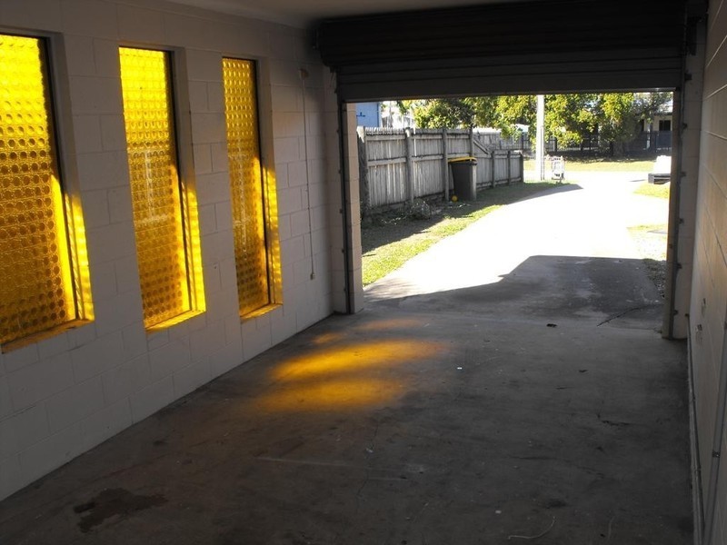 31 President Street, Kirwan QLD 4817