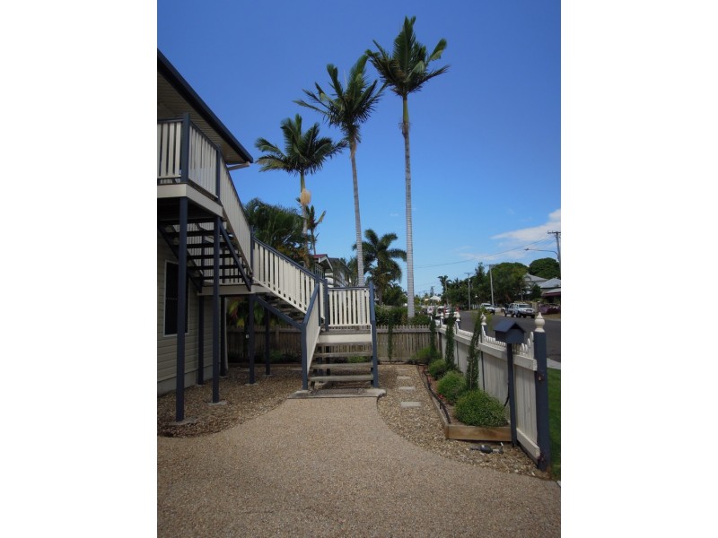 West End QLD 4810