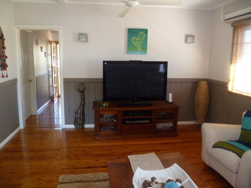 West End QLD 4810