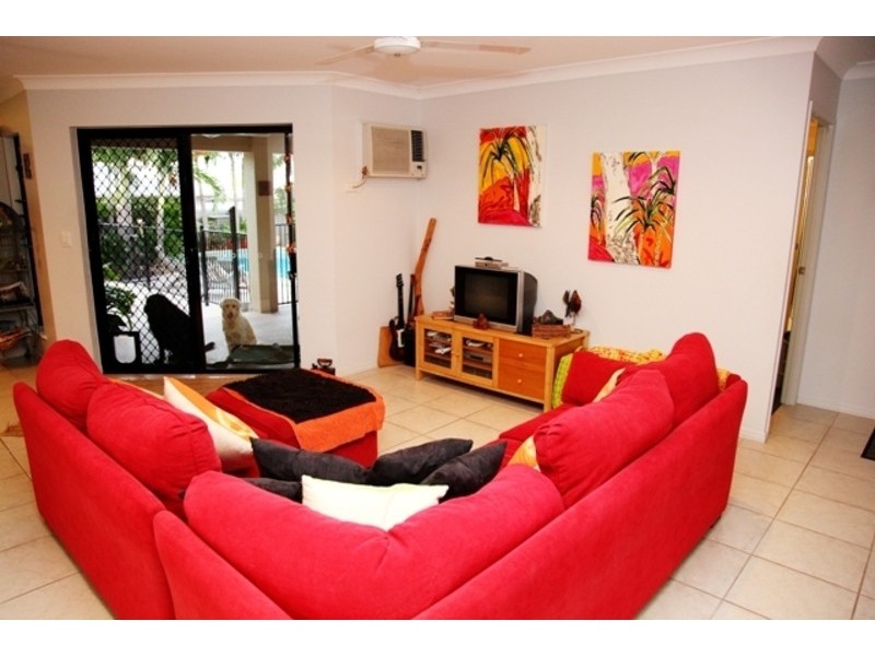 1 Brinkley Court, Mount Louisa QLD 4814