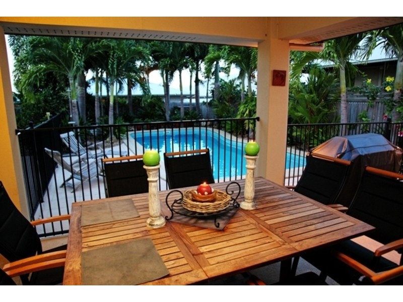 1 Brinkley Court, Mount Louisa QLD 4814