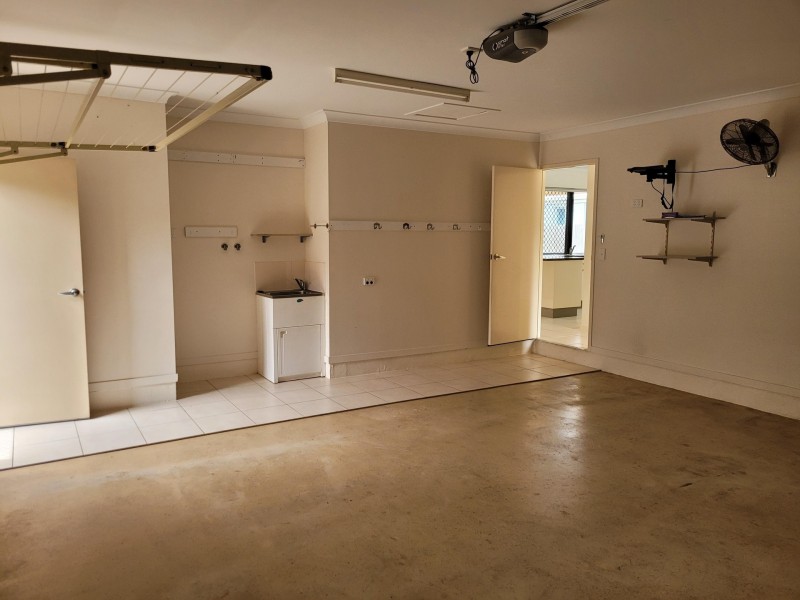 48 Kroymans Drive, Mount Louisa QLD 4814