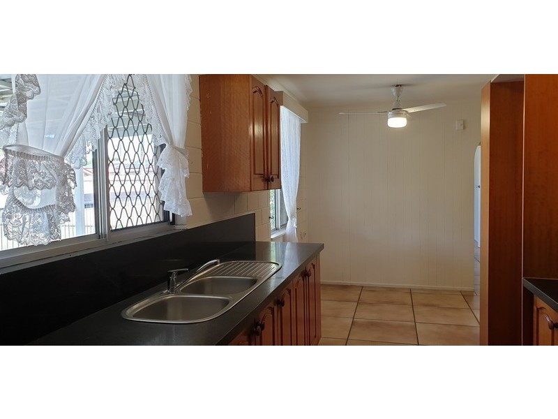 20 Badelona Street, Cranbrook QLD 4814