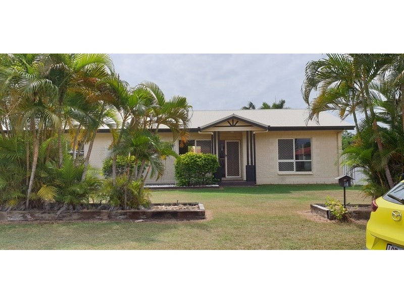 14 Mendi Drive, Bushland Beach QLD 4818