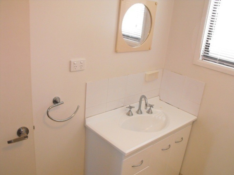 2/42 Kern Brothers Drive, Kirwan QLD 4817