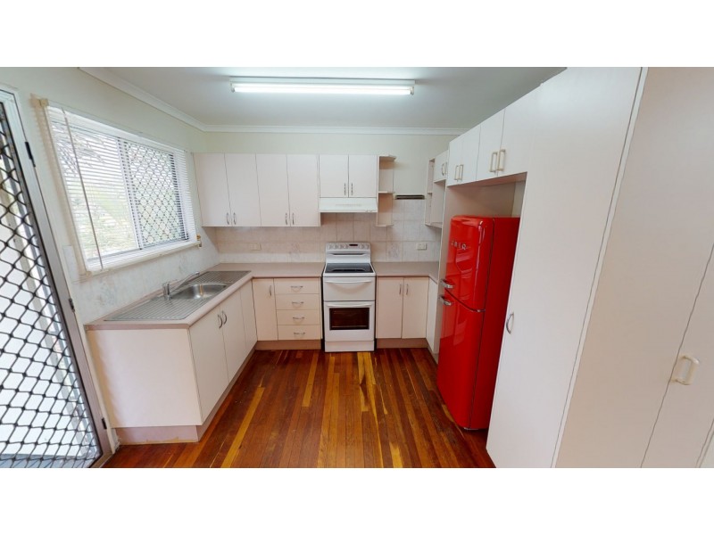 32 Champagne Crescent, Kelso QLD 4815