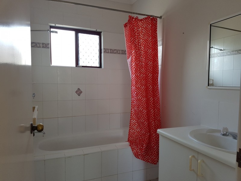 3 Dalkeith Cres, Mount Louisa QLD 4814