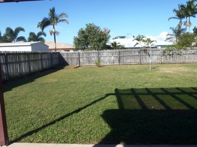 3 Dalkeith Cres, Mount Louisa QLD 4814