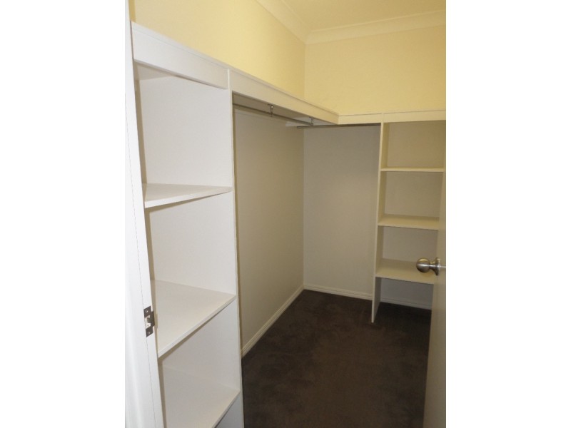 28 Garrison Court, Mount Louisa QLD 4814