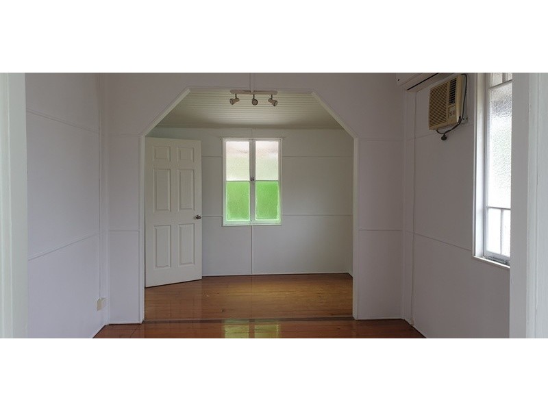 15 Baxter Street, West End QLD 4810